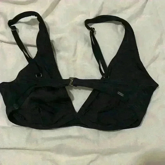 Ripcurl woman’s swim top - Picture 2 of 2